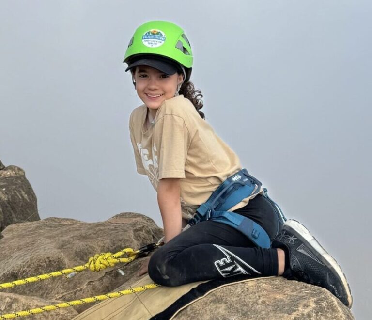 Abseiling & Hiking Samhan Mountain