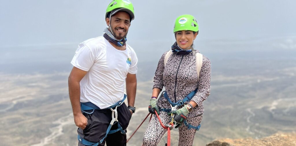 Hiking and abseiling adventure in Jabal Samhan, Salalah Oman – mountain experience in Dhofar